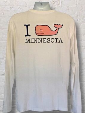 Vineyard Vines Men’s Long Sleeve Pocket Tee Medium White Minnesota Whale Logo